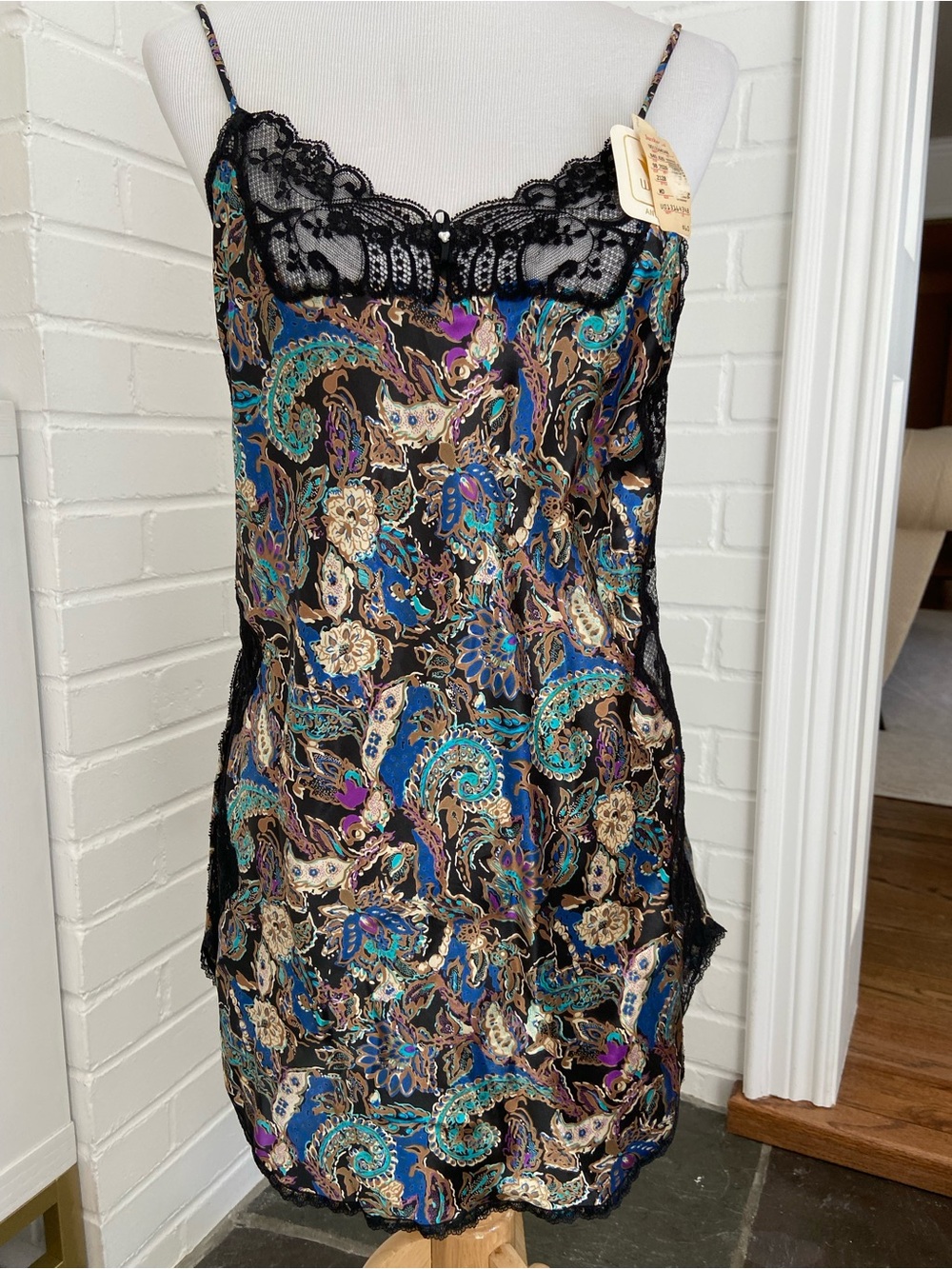 Wacoal Old Style Paisley Lace Trim Slip Dress - Black with Teal & Gold